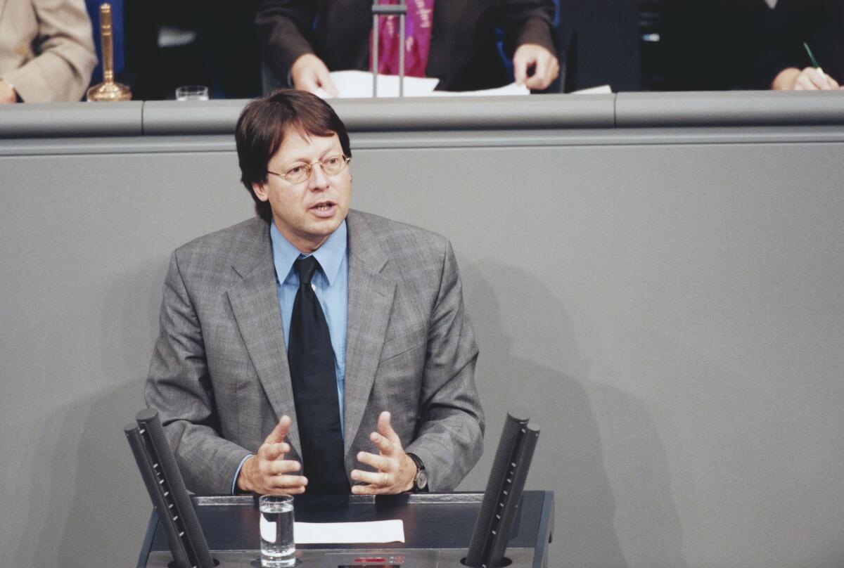 Dr. Ludger Volmer, Bündnis 90/Die Grünen, MdB, Plenarsitzung Nr. 58, Rede im Deutschen Bundestag.; Bundestagsabgeordneter, Abgeordneter Volmer, Ludger Dr. Ludger Volmer, Bündnis 90/Die Grünen, MdB, Plenarsitzung Nr. 58, Rede im Deutschen Bundestag.; Bundestagsabgeordneter, Abgeordneter