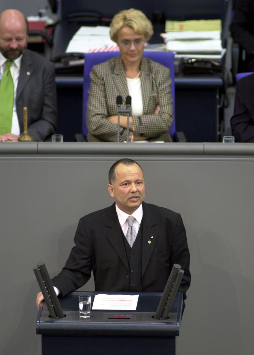Robert Hochbaum, CDU/CSU, MdB, Rede im Deutschen Bundestag,; Vorsitz: Bundestagsvizepräsidentin Dr. h.c. Susanne Kastner, SPD.; 8. Bundestagssitzung Hochbaum, Robert; Kastner, Susanne Robert Hochbaum, CDU/CSU, MdB, Rede im Deutschen Bundestag,; Vorsitz: Bundestagsvizepräsidentin Dr. h.c. Susanne Kastner, SPD.; 8. Bundestagssitzung