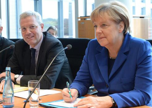 Röttgen, Norbert; Merkel, Angela Paul-Löbe-Haus, Sitzungssaal