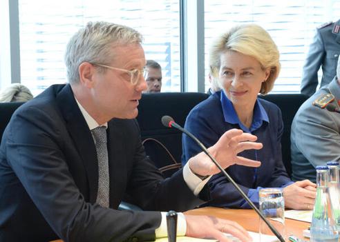 Röttgen, Norbert; Leyen, Ursula von der Paul-Löbe-Haus, Sitzungssaal
