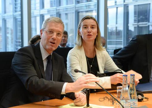 Röttgen, Norbert; Mogherini, Federica Paul-Löbe-Haus, Sitzungssaal
