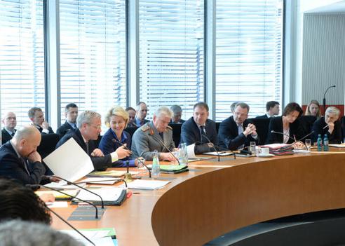 Röttgen, Norbert; Leyen, Ursula von der Paul-Löbe-Haus, Sitzungssaal