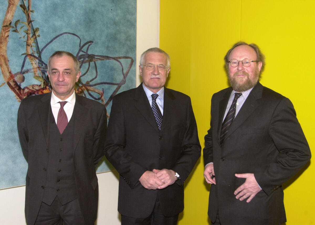 Thierse, Wolfgang; Klaus, Václav Bundestagspräsident Wolfgang Thierse, SPD, (rechts), empfängt  Vaclav Klaus, Parlamentspräsident der Republik Tschechien, (mitte).; Empfang