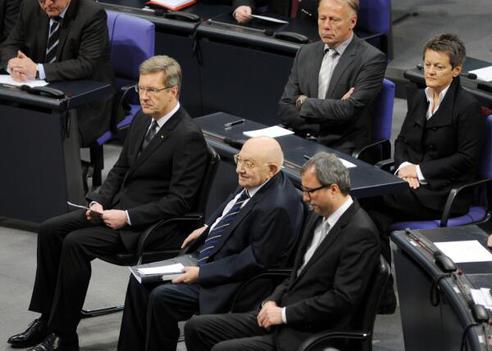 Lammert, Norbert; Reich-Ranicki, Marcel; Wulff, Christian; Vosskuhle, Andreas; Trittin, Jürgen; Künast, Renate Reichstagsgebäude, Plenarsaal