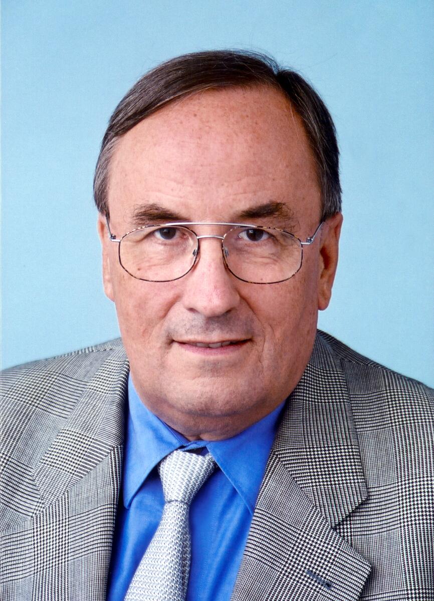 Dr. Willfried Penner, Wehrbeauftragter des Deutschen Bundestages, SPD, MdB.; Bundestagsabgeordneter, Abgeordneter Penner, Willfried Dr. Willfried Penner, Wehrbeauftragter des Deutschen Bundestages, SPD, MdB.; Bundestagsabgeordneter, Abgeordneter