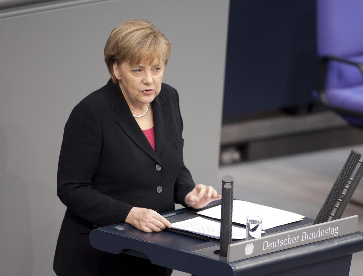 Merkel, Angela Dr. Angela Merkel, CDU , Bundeskanzlerin und CDU Vorsitzende, spricht im Bundestag.
