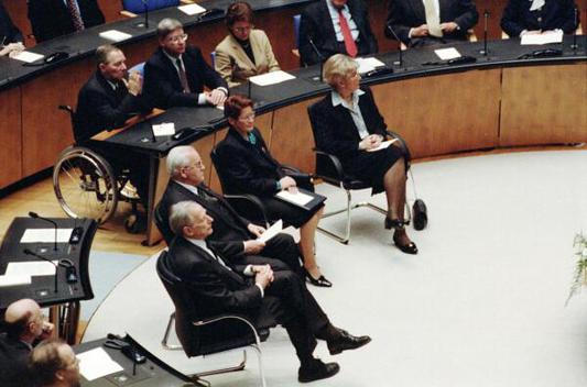 Dohnanyi, Klaus von; Schäuble, Wolfgang; Herzog, Roman; Süssmuth, Rita Liegenschaften in Bonn, Plenargebäude