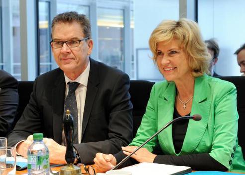 Wöhrl, Dagmar G.; Müller, Gerd Paul-Löbe-Haus, Sitzungssaal
