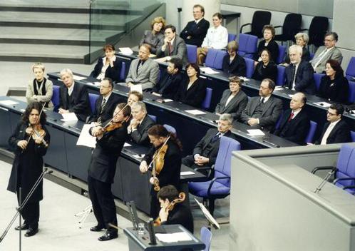 Fischer, Joschka; Schily, Otto; Däubler-Gmelin, Herta; Eichel, Hans; Künast, Renate; Scharping, Rudolf; Schmidt, Ulla; Trittin, Jürgen Reichstagsgebäude, Plenarsaal