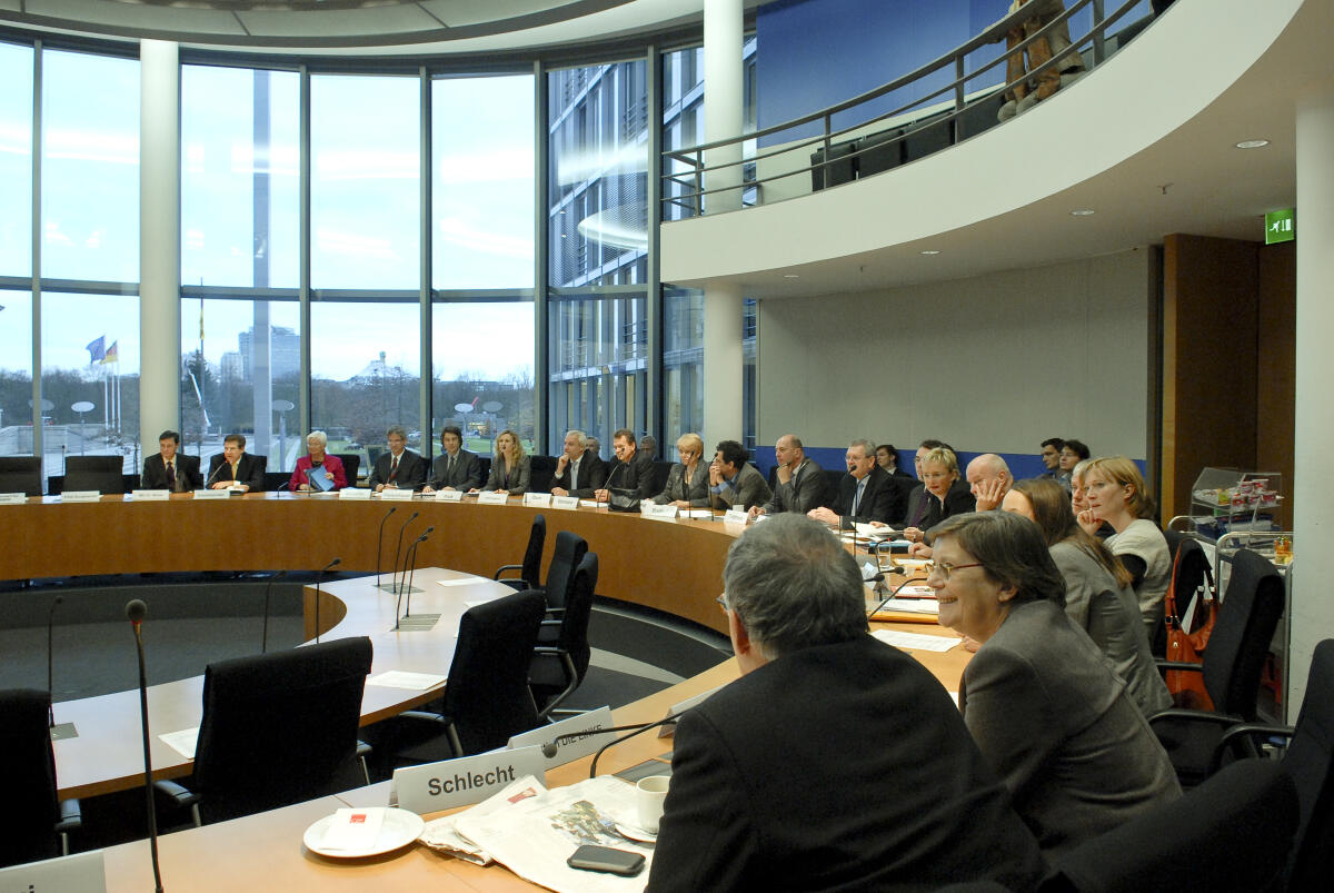 Konstituierende Sitzung des Ausschusses für Wirtschaft und Technologie Konstituierende Sitzung des Ausschusses für Wirtschaft und Technologie