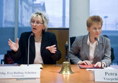 Bulling-Schröter, Eva; Pau, Petra Paul-Löbe-Haus, Sitzungssaal