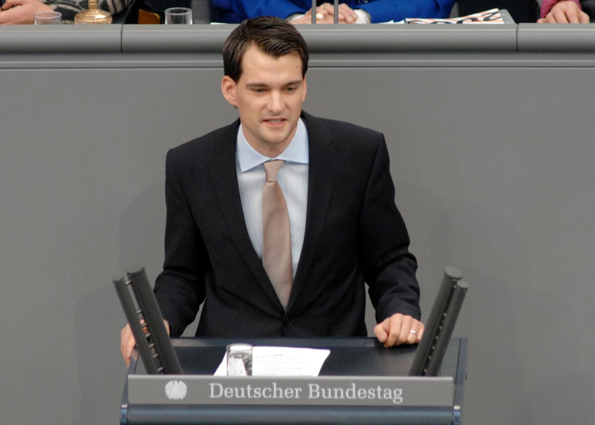 Vogel, Johannes Johannes Vogel, FDP, Bundestagsabgeordneter, Abgeordneter, Mitglied des Deutschen Bundestages, MdB, Rede, Deutscher Bundestag, 7. Sitzung, TOP 4, Thema: Altersteilzeitgesetz.; Rednerpult.