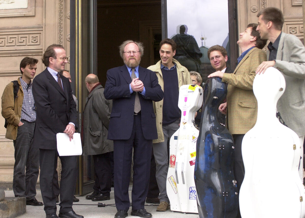 Wolfgang Thierse, SPD, 4. .vl., Bundestagspräsident, eröffnet als Schirmherr das "Museums-Insel-Festival" an der Seite von Dr. Peter-Klaus Schuster.; Alte Nationalgalerie, Eröffnung Thierse, Wolfgang; Schuster, Peter-Klaus Wolfgang Thierse, SPD, 4. .vl., Bundestagspräsident, eröffnet als Schirmherr das "Museums-Insel-Festival" an der Seite von Dr. Peter-Klaus Schuster.; Alte Nationalgalerie, Eröffnung