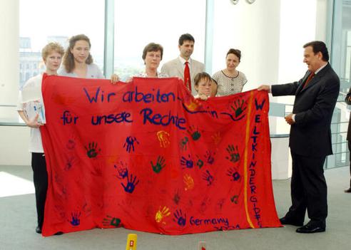Fuchs, Anke; Schröder, Gerhard Bundeskanzleramt, Willy-Brandt-Str. 1