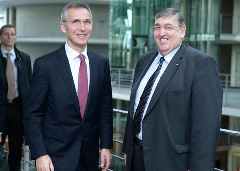 Stoltenberg, Jens; Lamers, Karl A. Paul-Löbe-Haus, Innenansicht
