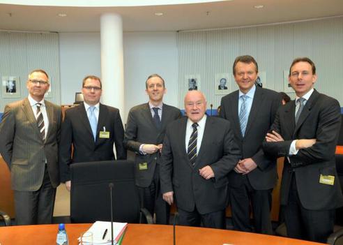 Hinsken, Ernst; Dörmann, Martin; Kolter, Daniel; Hinrichs, Torsten; Schmidt-Bürgel, Jens; Bremer, Hendrik Paul-Löbe-Haus, Sitzungssaal
