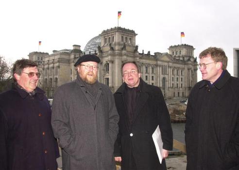 Thierse, Wolfgang Reichstagsgebäude, Außenansicht