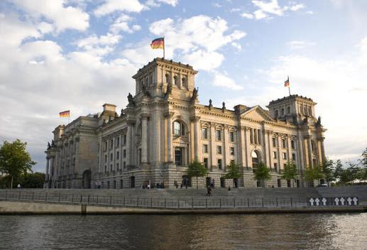  Reichstagsgebäude, Außenansicht