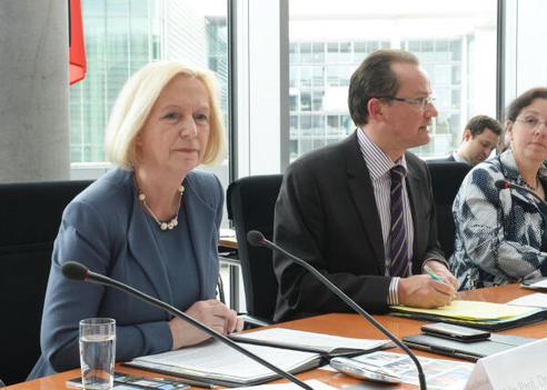 Krichbaum, Gunther; Wanka, Johanna Paul-Löbe-Haus, Sitzungssaal