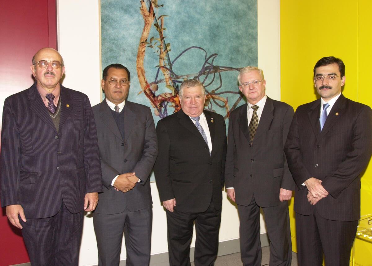 Seiters, Rudolf Bundestagsvizepräsident Dr. Rudolf Seiters(2.v.r.), CDU/CSU, empfängt den Vizepräsidenten der Republik Guatemala, ( 3.v.l. ), und die Delegation.; Empfang