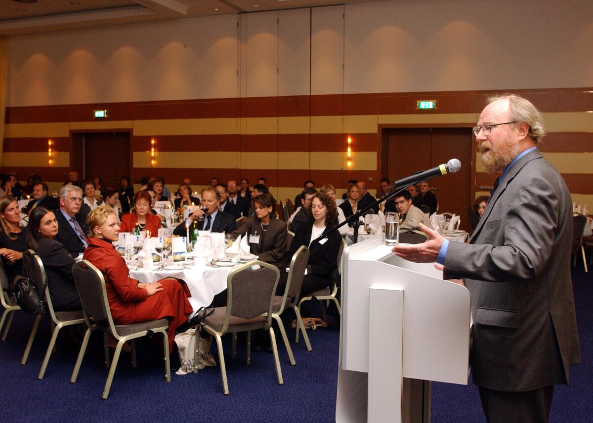 Thierse, Wolfgang Wolfgang Thierse, SPD, Bundestagspräsident, bei der Begrüßung der Internationalen Parlaments-Praktikanten.; IPP