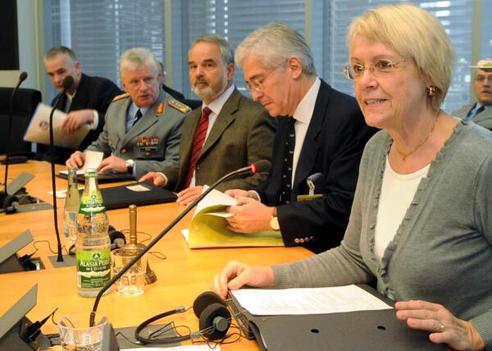 Kastner, Susanne; Rondos, Alexander; Endres, Rainer; Wieker, Volker; Kossendey, Thomas Paul-Löbe-Haus, Sitzungssaal