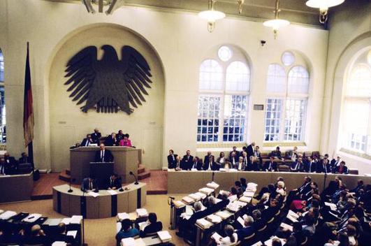  Liegenschaften in Bonn, Plenargebäude