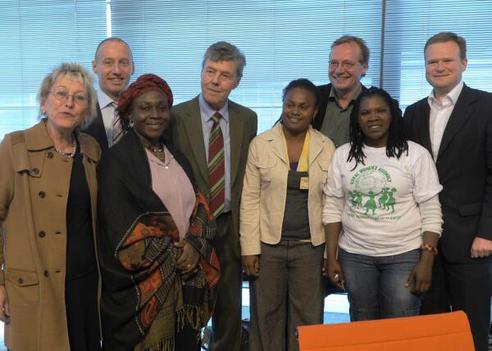 Bulling-Schröter, Eva; Umar-Mustapha, Hauwa; Gigira Aupong, Seraphina; Nomwa, Zukiswa Millicent Jakob-Kaiser-Haus, Sitzungssaal