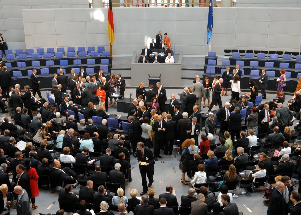  14. Bundesversammlung. Wahl des Bundespräsidenten.; Übersicht Plenarsaal, Wahl, Wahlen, Gang zur Wahlurne.