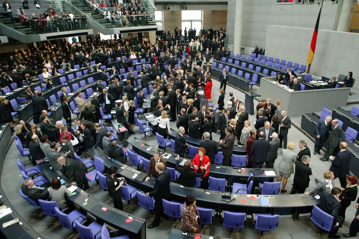 Bundesversammlung im Plenarsaal des Deutschen Bundestages im Reichstagsgebäude.; Abstimmung, Wahl, Übersicht, Totale Bundesversammlung im Plenarsaal des Deutschen Bundestages im Reichstagsgebäude.; Abstimmung, Wahl, Übersicht, Totale