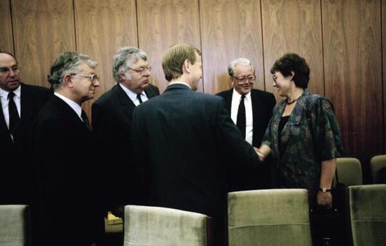 Seiters, Rudolf; Bohl, Friedrich; Bücker, Joseph Liegenschaften in Bonn, Verwaltung