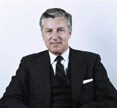 Blumenfeld, Erik-Bernhard 