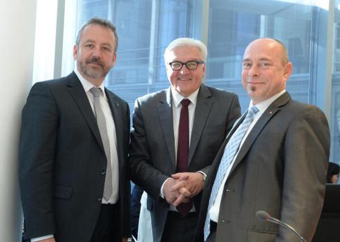 Fabritius, Bernd; Steinmeier, Frank-Walter; Feist, Thomas Paul-Löbe-Haus, Sitzungssaal
