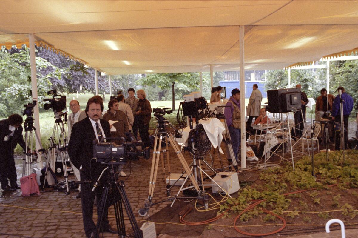  34. Plenarsitzung des 12. Deutschen Bundestages zum Umzug des Bundestages nach Berlin. Abstimmung Bonn-Berlin. Debatte am 20.06.1991 im Plenarsaal Wasserwerk, Bonn.; Presse, Medien, Journalisten