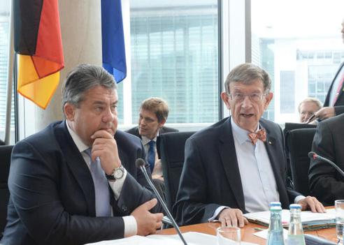Riesenhuber, Heinz; Gabriel, Sigmar Paul-Löbe-Haus, Sitzungssaal