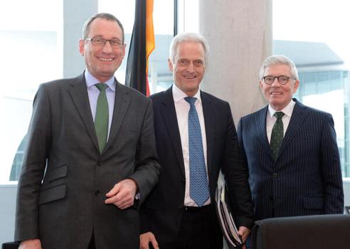 Ramsauer, Peter; Bunse, Benno; Friedrich, Jürgen Paul-Löbe-Haus, Sitzungssaal