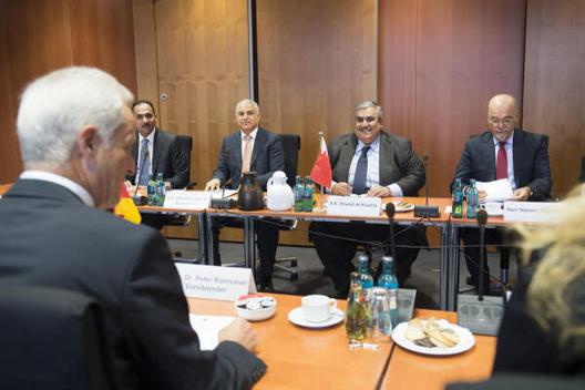 Ramsauer, Peter; Khalid bin Ahmed Al Khalifa Paul-Löbe-Haus, Sitzungssaal