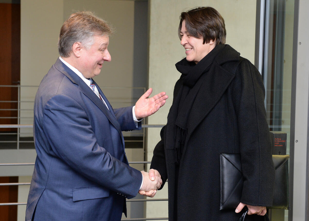 Burkert, Martin; Bulc, Violeta Martin Burkert, SPD, Vorsitzender des Ausschusses des Deutschen Bundestages für Verkehr und digitale Infrastruktur, empfängt die EU-Kommissarin für Verkehr, Violeta Bulc, im Ausschuss.