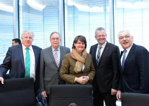 Gerig, Alois; Lindemann, Gert; Flachsbarth, Maria; Priesmeier, Wilhelm; Vries, Kees de Paul-Löbe-Haus, Sitzungssaal