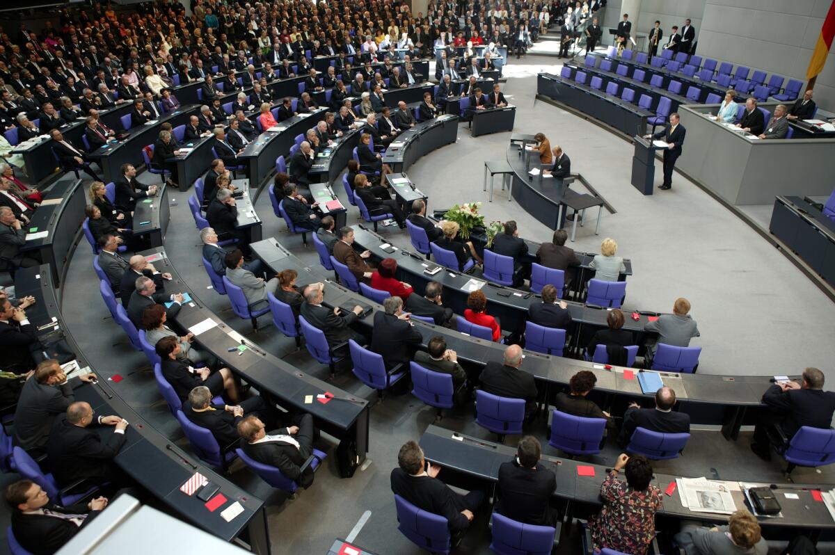  Blick in die Bundesversammlung am 23.5.2004.; Totale