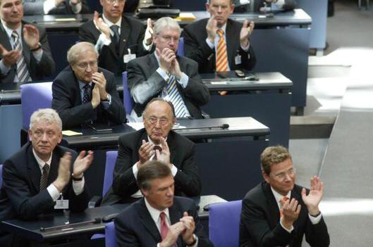 Westerwelle, Guido; Koppelin, Jürgen; Brüderle, Rainer; Gerhardt, Wolfgang; Genscher, Hans-Dietrich Reichstagsgebäude, Plenarsaal