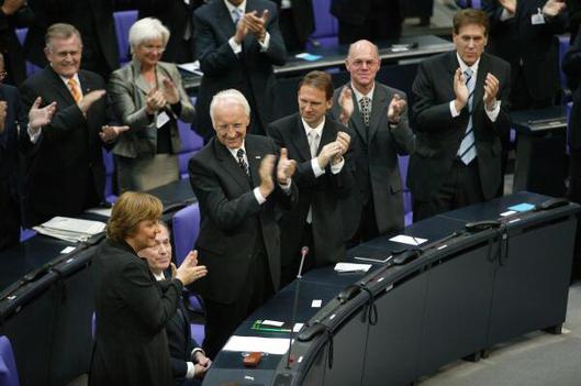 Merkel, Angela; Köhler, Horst; Stoiber, Edmund; Müller, Stefan; Lammert, Norbert; Glos, Michael; Teufel, Erwin; Hasselfeldt, Gerda Reichstagsgebäude, Plenarsaal