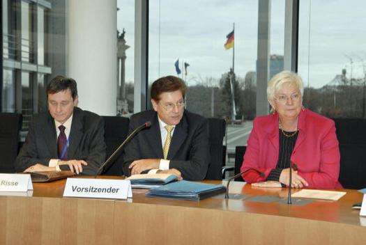Hasselfeldt, Gerda; Oswald, Eduard; Risse, Horst Paul-Löbe-Haus, Sitzungssaal