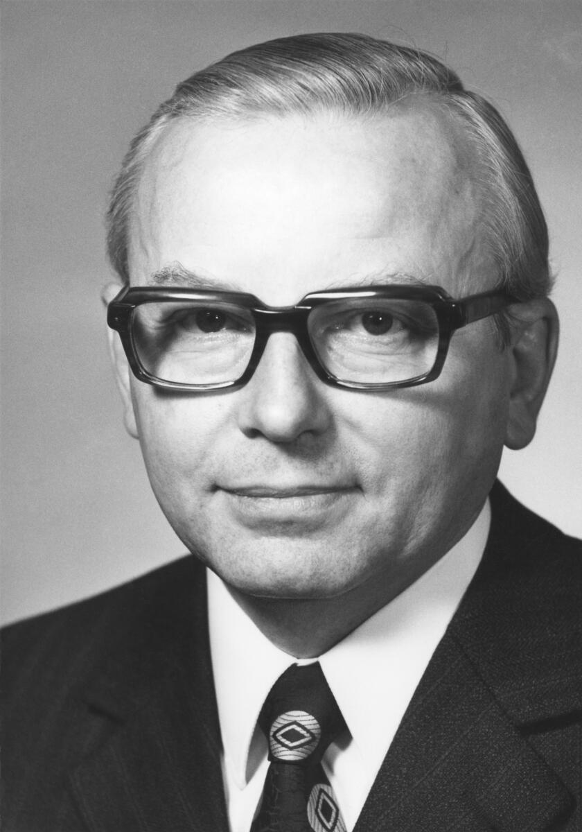 Luda, Manfred Dr. Manfred Luda, CDU/CSU, MdB.; Bundestagsabgeordneter, Abgeordneter