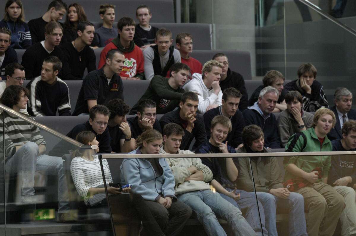  Die Besucher-Tribüne im Plenum.; Zuschauer, Tribüne