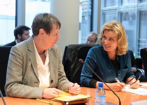 Wöhrl, Dagmar G.; Hendricks, Barbara Paul-Löbe-Haus, Sitzungssaal