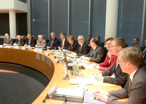 Hellmich, Wolfgang; Merkel, Angela Paul-Löbe-Haus, Sitzungssaal