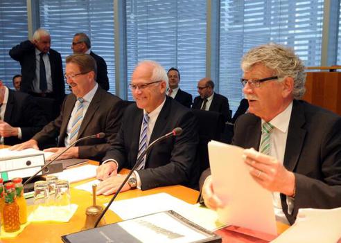 Goldmann, Hans-Michael; Bleser, Peter; Kloos, Robert Paul-Löbe-Haus, Sitzungssaal