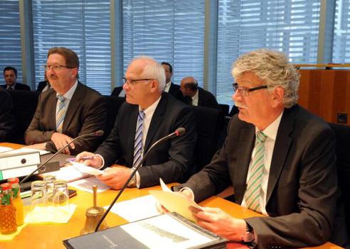 Goldmann, Hans-Michael; Bleser, Peter; Kloos, Robert Paul-Löbe-Haus, Sitzungssaal