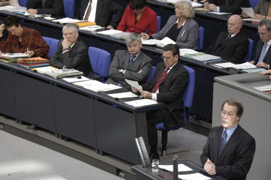 Müntefering, Franz; Schröder, Gerhard; Fischer, Joseph; Schily, Otto Reichstagsgebäude, Plenarsaal